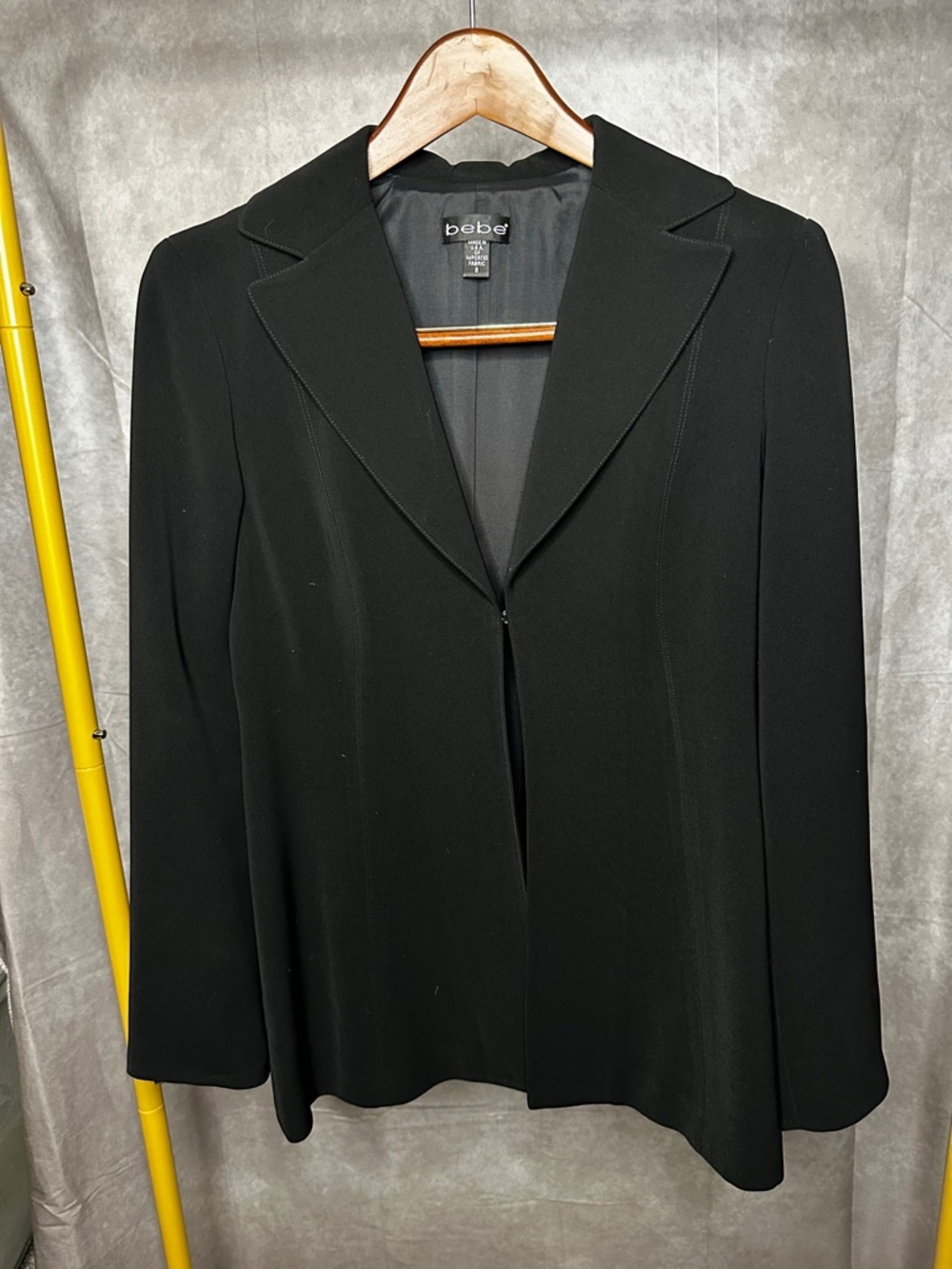 Bebe Black Blazer Size 8 Minimalist Open Front Workwear